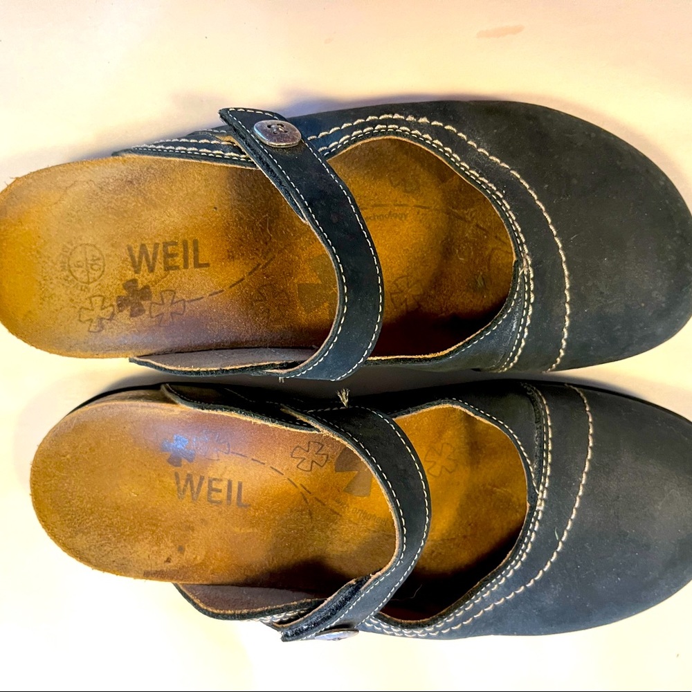 Dr Weil black Mary Jane clogs - size 9.5